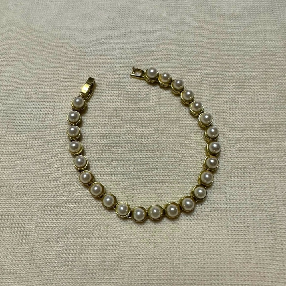 Vintage faux pearl bracelet - Picture 2 of 3